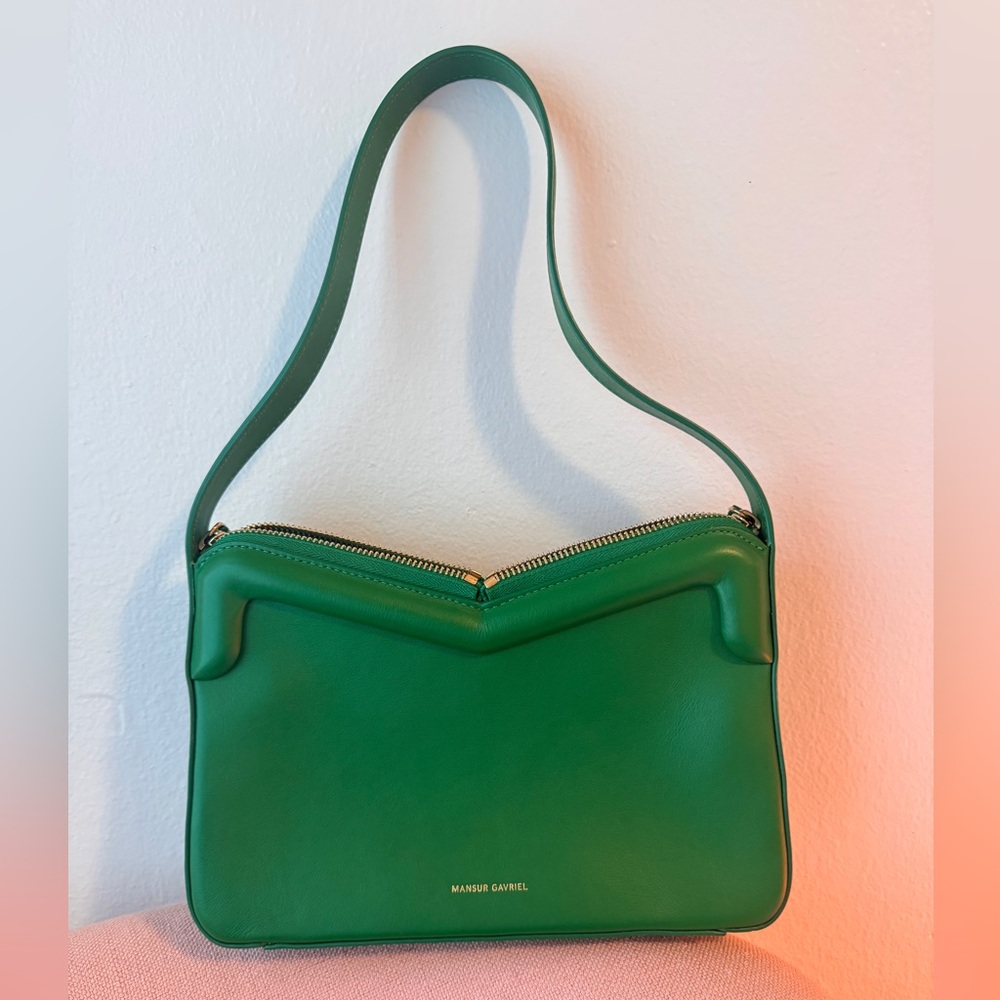 Mansur Gavriel M Frame Baguette in Grass